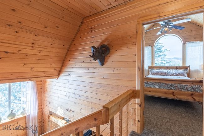 286 Mule Deer Rd, House other with 3 bedrooms, 4 bathrooms and null parking in West Yellowstone MT | Image 37