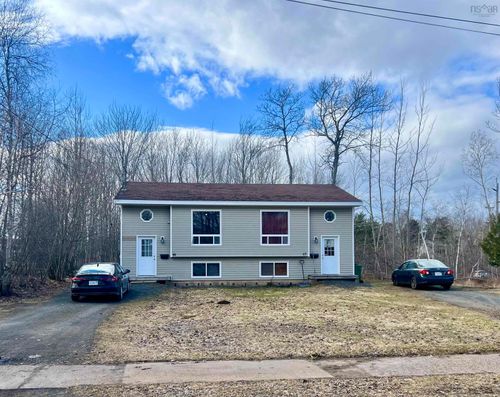 85/87 Park St, Trenton, NS, B0K1X1 | Card Image