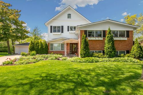 2740 Lincoln Ln, Wilmette, IL, 60091-2234 | Card Image