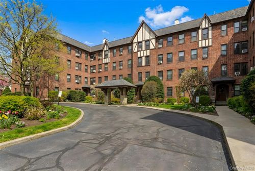 apt-e2-242 Bronxville Rd, Yonkers, NY, 10708-2825 | Card Image
