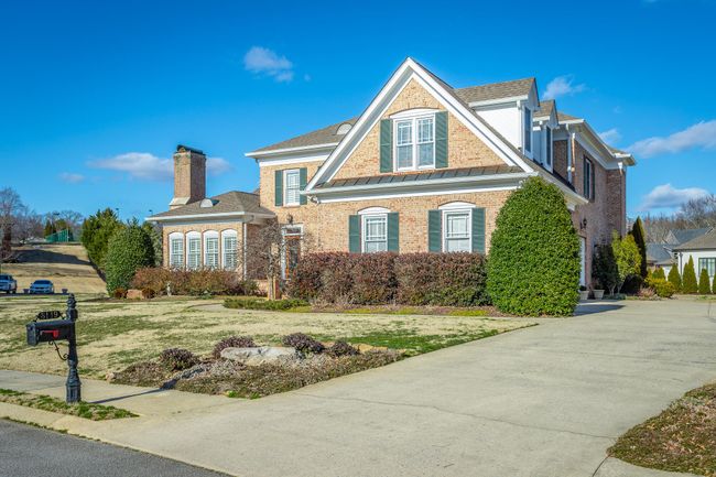 3119 Reflecting Dr, Home with 4 bedrooms, 4 bathrooms and 3 parking in Chattanooga TN | Image 4