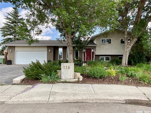 118 Hawkes Bay, Regina, SK, S4X1G7 | Card Image