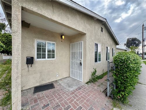 1438 E 59th St, Long Beach, CA, 90805-4345 | Card Image