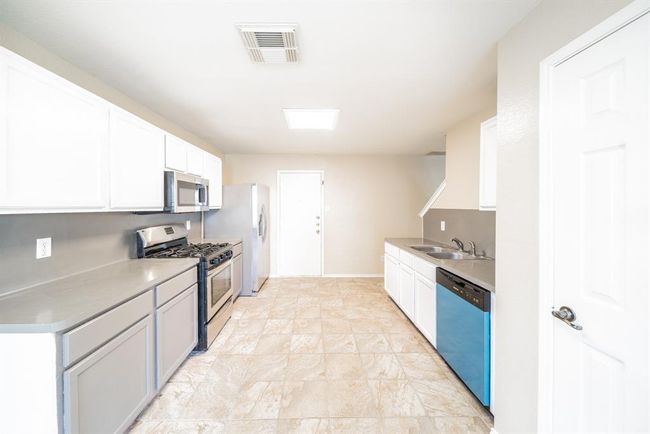 22802 Sherioaks Ln, House other with 4 bedrooms, 3 bathrooms and 2 parking in Spring TX | Image 8