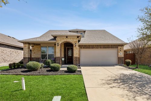 2030 Abbey Rd, Heartland, TX, 75126-3404 | Card Image