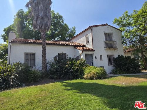 143 S Highland Ave, Los Angeles, CA, 90036-3028 | Card Image