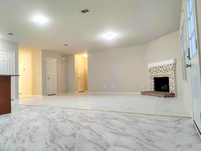 3220 Brixton Dr, House other with 3 bedrooms, 2 bathrooms and null parking in Fort Worth TX | Image 4