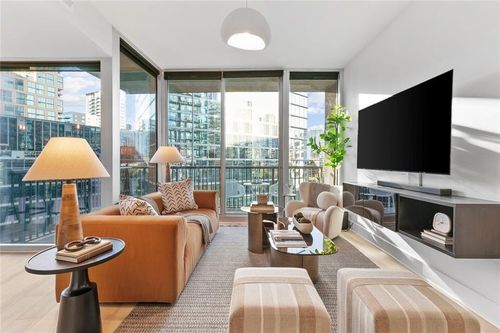 807-1080 Peachtree St Ne, Atlanta, GA, 30309-6805 | Card Image