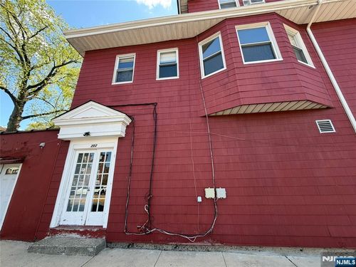 252 Boulevard, Hasbrouck Heights, NJ, 07604-1921 | Card Image