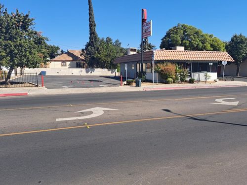 555 E Olive Ave, Fresno, CA, 93728-3222 | Card Image
