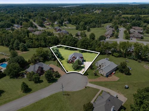 1502 Foxhaven Ct, Mount Juliet, TN, 37122-8240 | Card Image