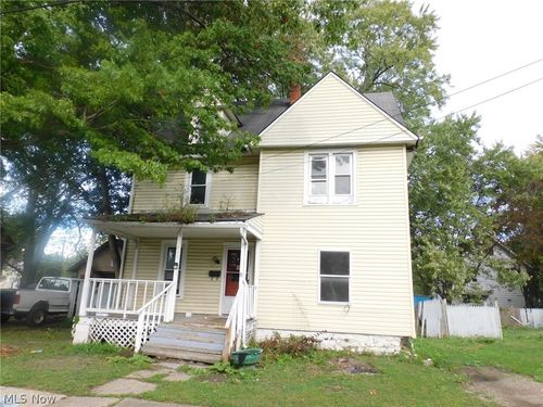 543 W 40th St, Ashtabula, OH, 44004-5711 | Card Image