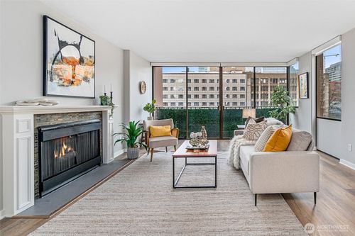 apt-904-1120 8th Ave, Seattle, WA, 98101-2706 | Card Image