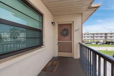 201 - 5967 Terrace Park Drive N, Condo with 2 bedrooms, 2 bathrooms and null parking in St Petersburg FL | Image 2