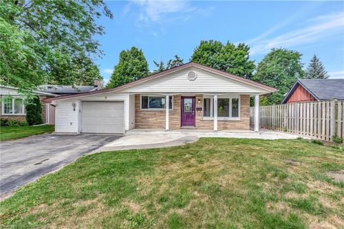 8 Mayfair Crt, Kitchener, ON, N2A1M9 | Card Image