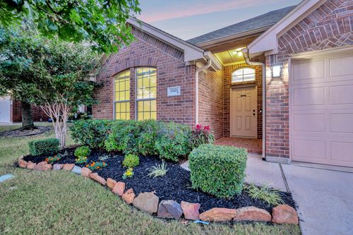 12421 Woods Edge Trl, Fort Worth, TX, 76244-9409 | Card Image