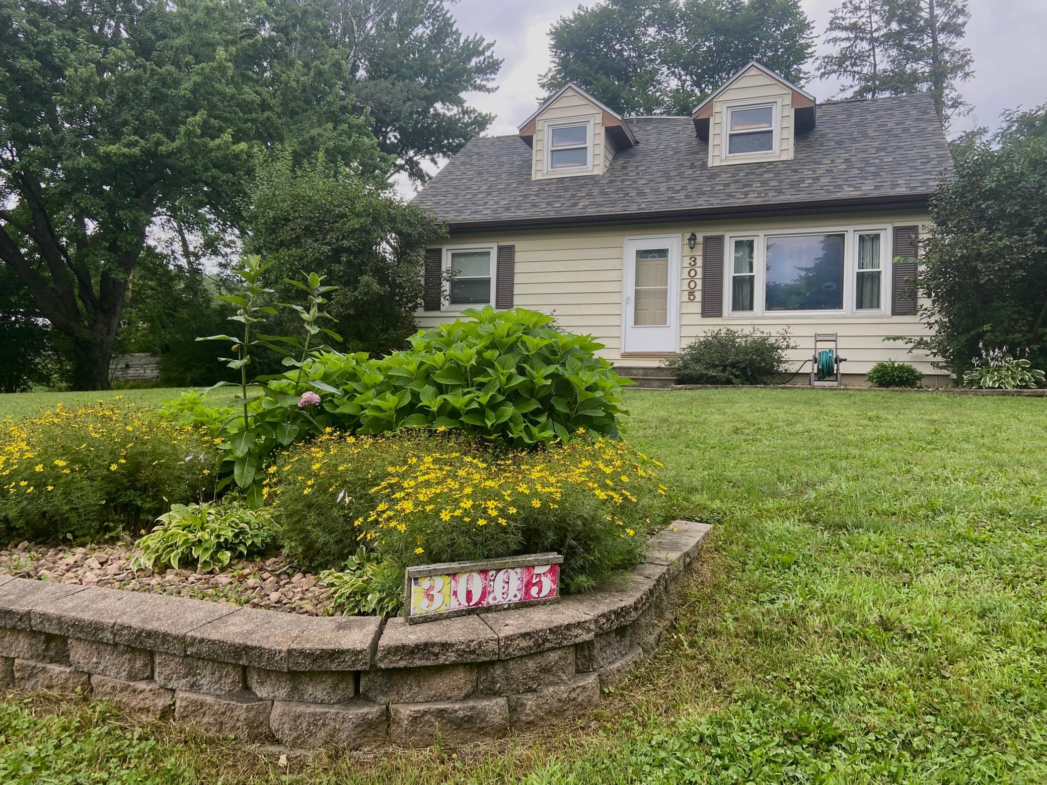Rose Dr, Rochester, MN 55904