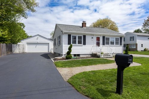 60 Sumach Ave, Riverside, RI, 02915-3722 | Card Image
