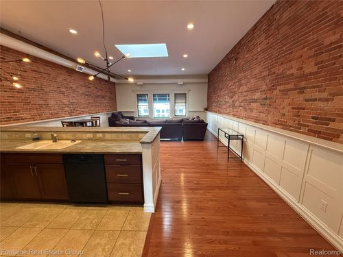 107 W Grand River Ave, Howell, MI, 48843-2236 | Card Image