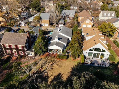 304 Cavalier Dr, Virginia Beach, VA, 23451-2559 | Card Image