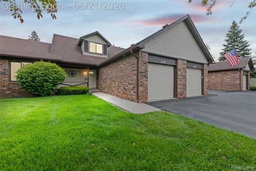 41-3779 Heritage Pkwy, Dearborn, MI, 48124-3194 | Card Image