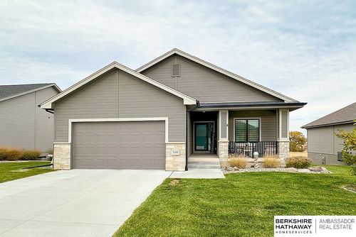 20906 Sandstone Ln, Gretna, NE, 68028-4082 | Card Image