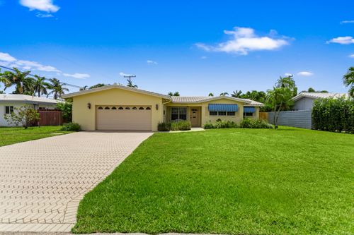 4240 Ne 19th Ave, Oakland Park, FL, 33308-5511 | Card Image