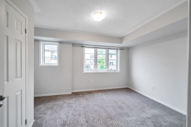 2564 Rosedrop Path, Condo with 4 bedrooms, 3 bathrooms and 1 parking in Oshawa ON | Image 17