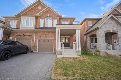 489 Downes Jackson Hts, Milton, ON, L9T8W1 | Card Image