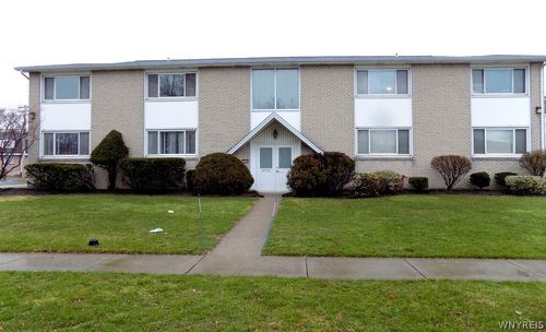 373 Carmen Rd, Amherst, NY, 14226-1810 | Card Image