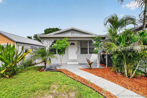 504 N E St, Lake Worth Beach, FL, 33460-2851 | Card Image