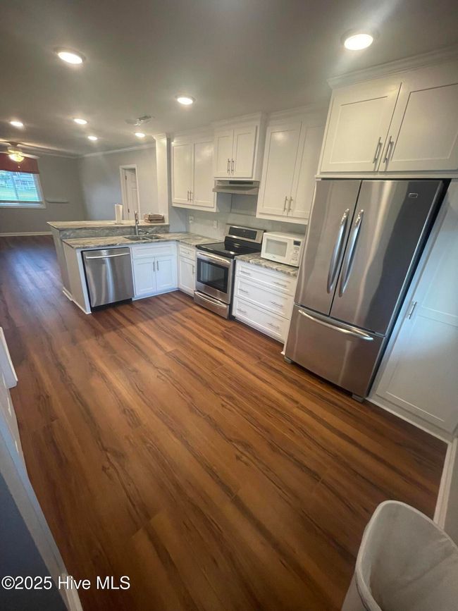E1 - 650 Cedar Point Blvd, Townhouse with 3 bedrooms, 4 bathrooms and null parking in Cedar Point NC | Image 13