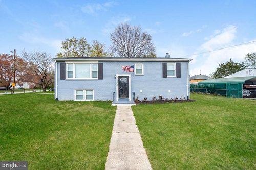 7700 Mane Ln, District Heights, MD, 20747-2407 | Card Image