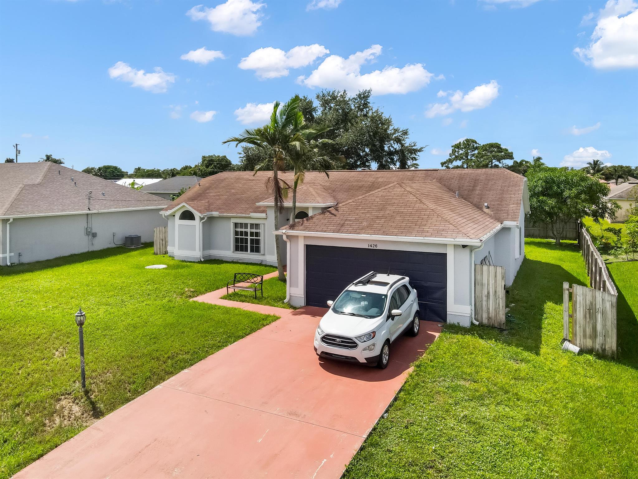 Dow Ln, Port Street Lucie, FL 34953