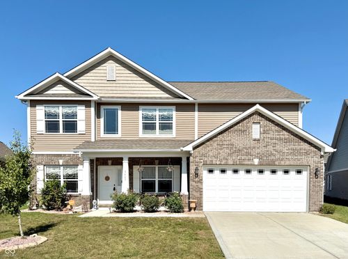 1661 Devonshire Ave, Avon, IN, 46123-0008 | Card Image
