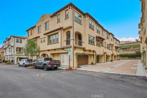901 Sunset Rdg, Lake Forest, CA, 92610-3046 | Card Image