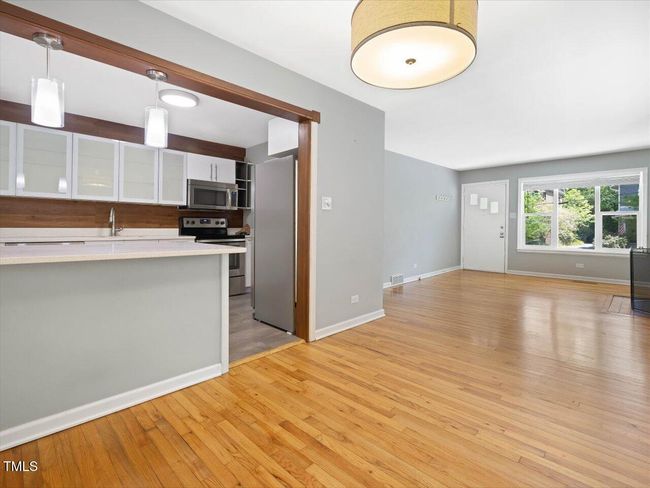 18-Dining Room | Image 5