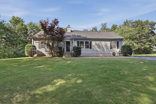 96 Clinton Rd, Sterling, MA, 01564-2310 | Card Image