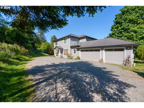 16711 Thompson Rd, Brookings, OR, 97415 | Card Image