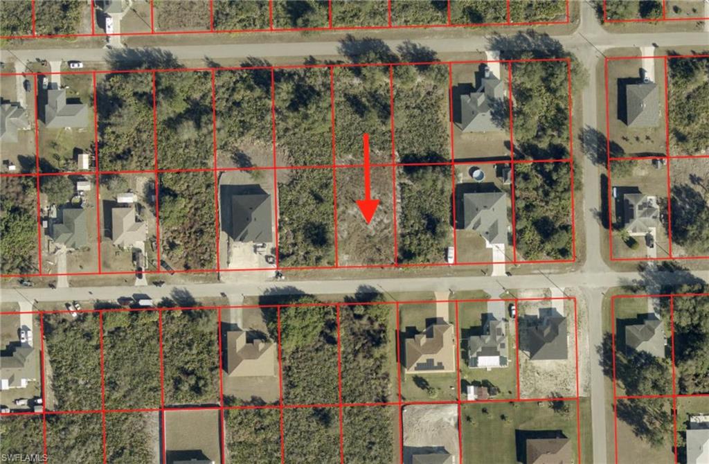 Land in LEHIGH ACRES 3