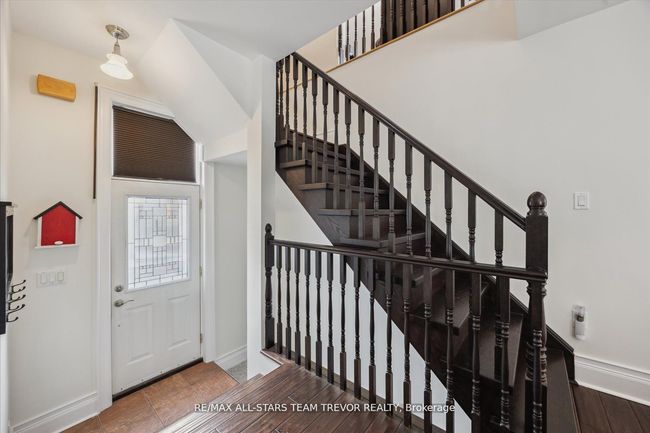 27 Corbett Cres, House other with 3 bedrooms, 4 bathrooms and 5 parking in Aurora ON | Image 15