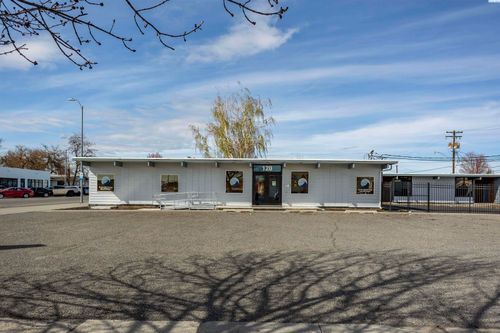 611 W Columbia St, Pasco, WA, 99301 | Card Image