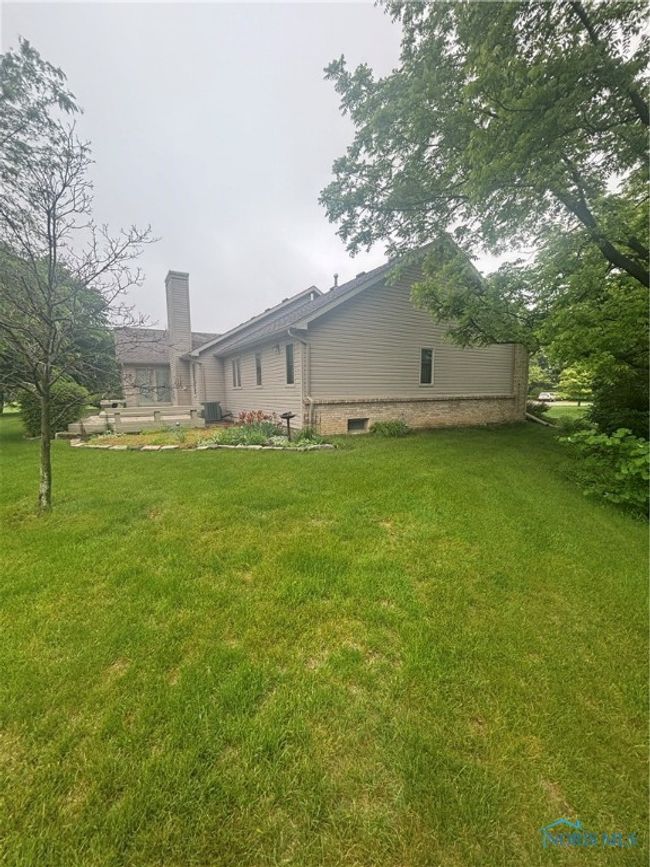 6134 Cemetery Rd, House other with 3 bedrooms, 3 bathrooms and 2 parking in Whitehouse OH | Image 4