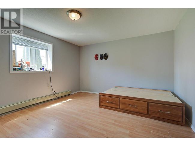 215 Arab Rd, House other with 8 bedrooms, 6 bathrooms and 5 parking in Kelowna BC | Image 44