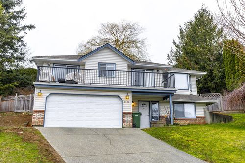 2871 Crossley Drive, House other with 5 bedrooms, 3 bathrooms and 4 parking in Abbotsford BC | Card Image