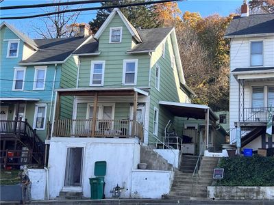 949 Wyandotte Street, House other with 3 bedrooms, 2 bathrooms and null parking in Bethlehem City PA | Image 1