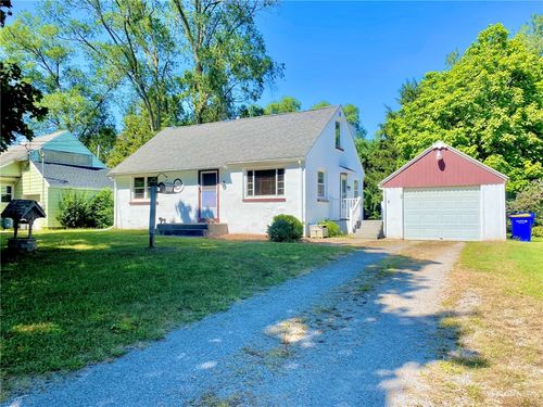 13 Pleasant View Dr, North Chili, NY, 14514-1018 | Card Image