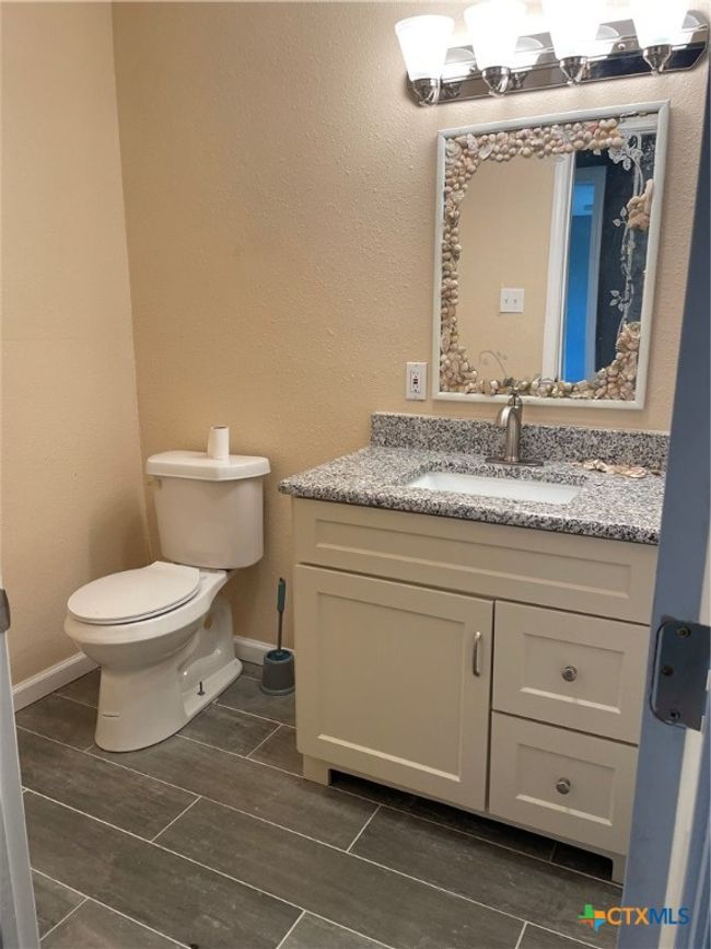 700 3rd Street, House other with 2 bedrooms, 1 bathrooms and null parking in Edna TX | Image 15