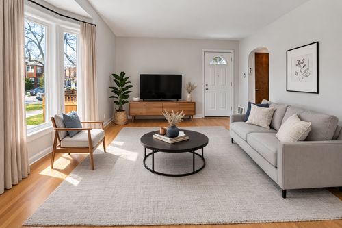 3423 N Springfield Ave, CHICAGO, IL, 60618-5115 | Card Image