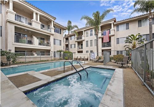 435 S Anaheim Hills Rd, Anaheim, CA, 92807-4220 | Card Image